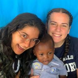 Two of our volunteers Ana Lorena and Anna Bazan